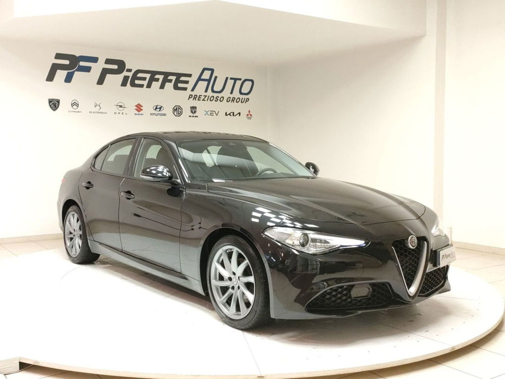 Alfa Romeo Giulia usata a Teramo (6)