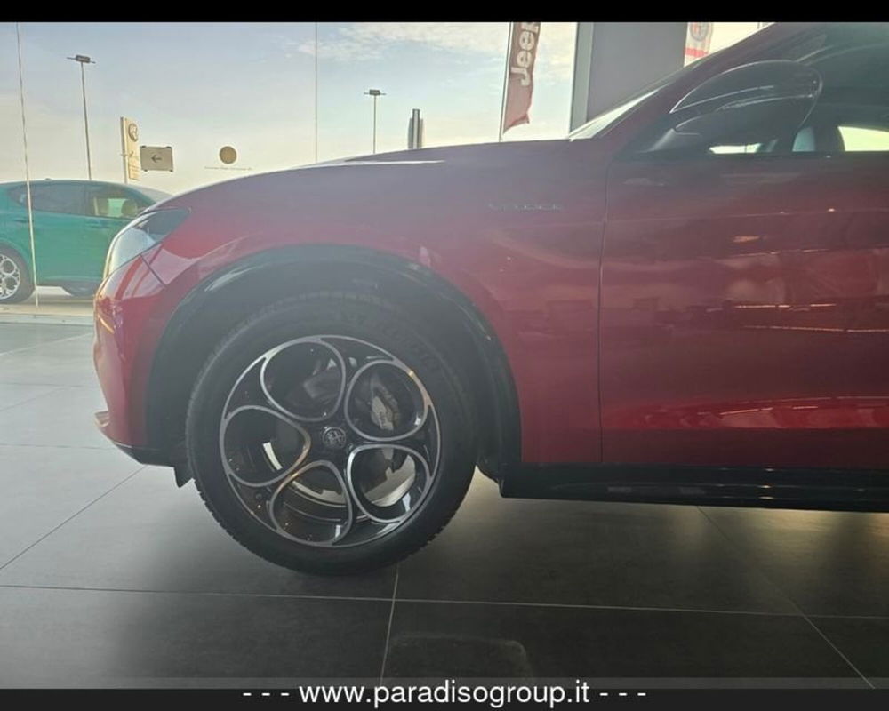 Alfa Romeo Stelvio nuova a Catanzaro (18)