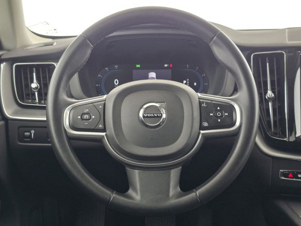 Volvo XC60 usata a Alessandria (11)