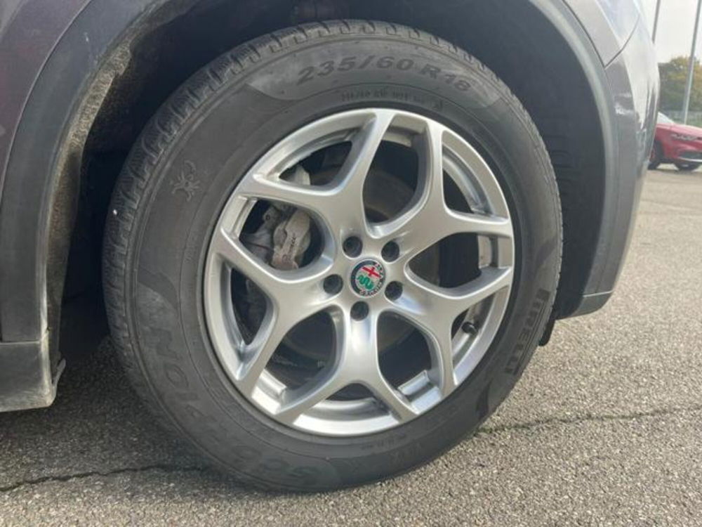 Alfa Romeo Stelvio usata a Firenze (9)