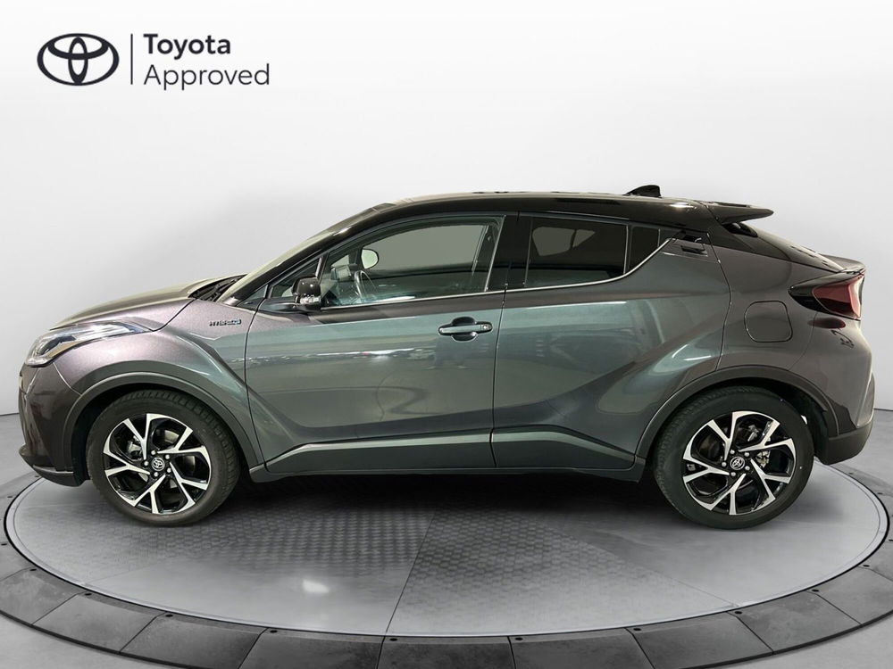 Toyota Toyota C-HR usata a Milano (4)