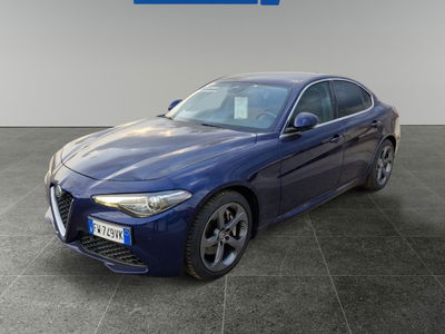 Alfa Romeo Giulia 2.0 Turbo 200 CV AT8 Executive  del 2019 usata a Rende