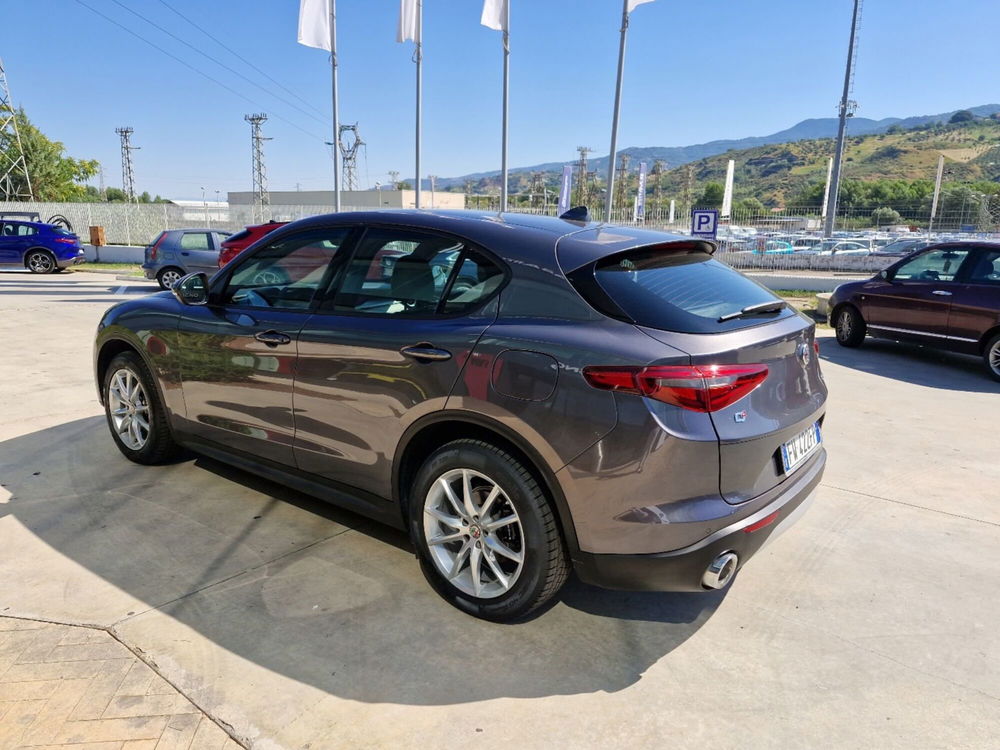 Alfa Romeo Stelvio usata a Cosenza (3)