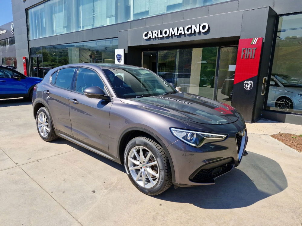 Alfa Romeo Stelvio usata a Cosenza (8)