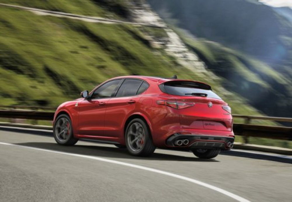 Alfa Romeo Stelvio usata a Cosenza (15)