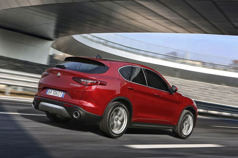 Alfa Romeo Stelvio usata a Cosenza (3)