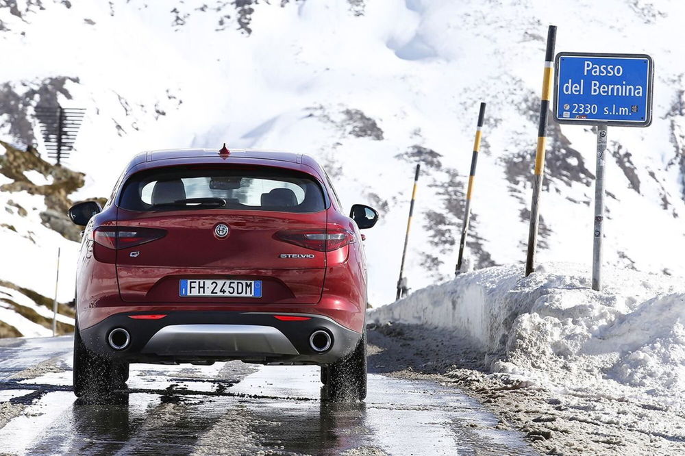 Alfa Romeo Stelvio usata a Cosenza (5)