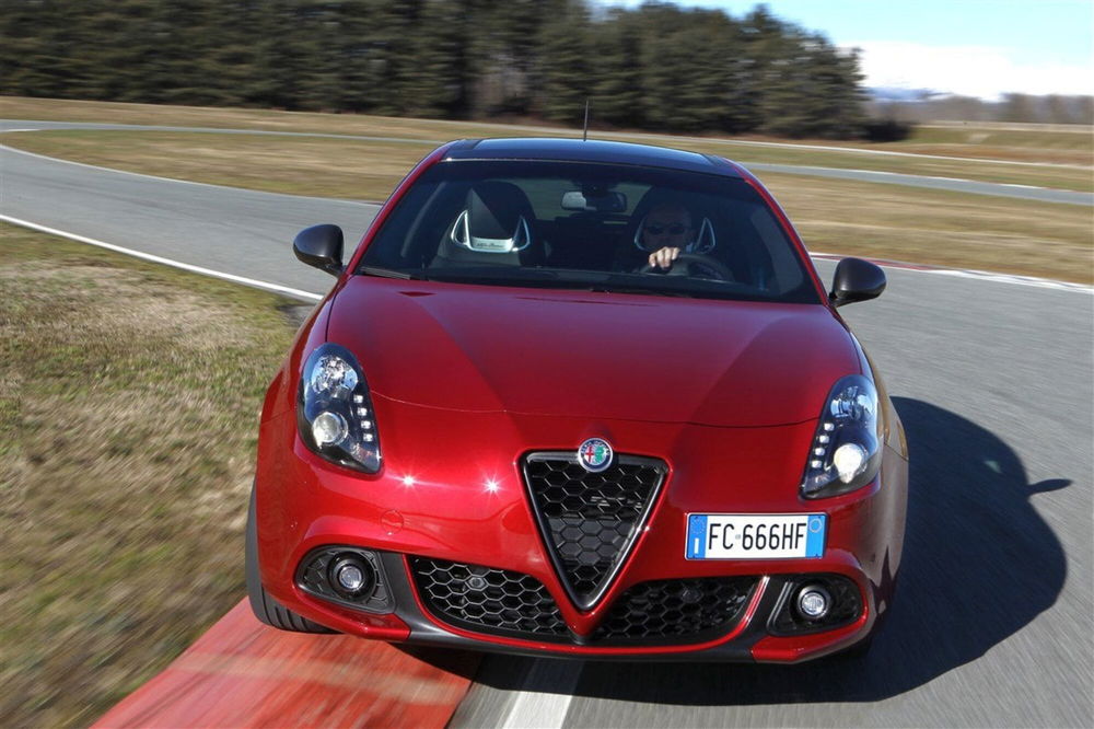 Alfa Romeo Giulietta usata a Cosenza (7)