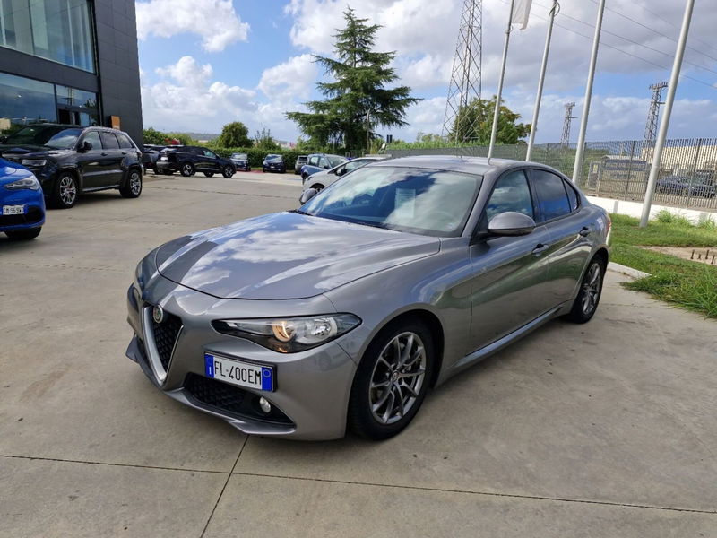 Alfa Romeo Giulia 2.2 Turbodiesel 150 CV Tech Edition del 2018 usata a Rende