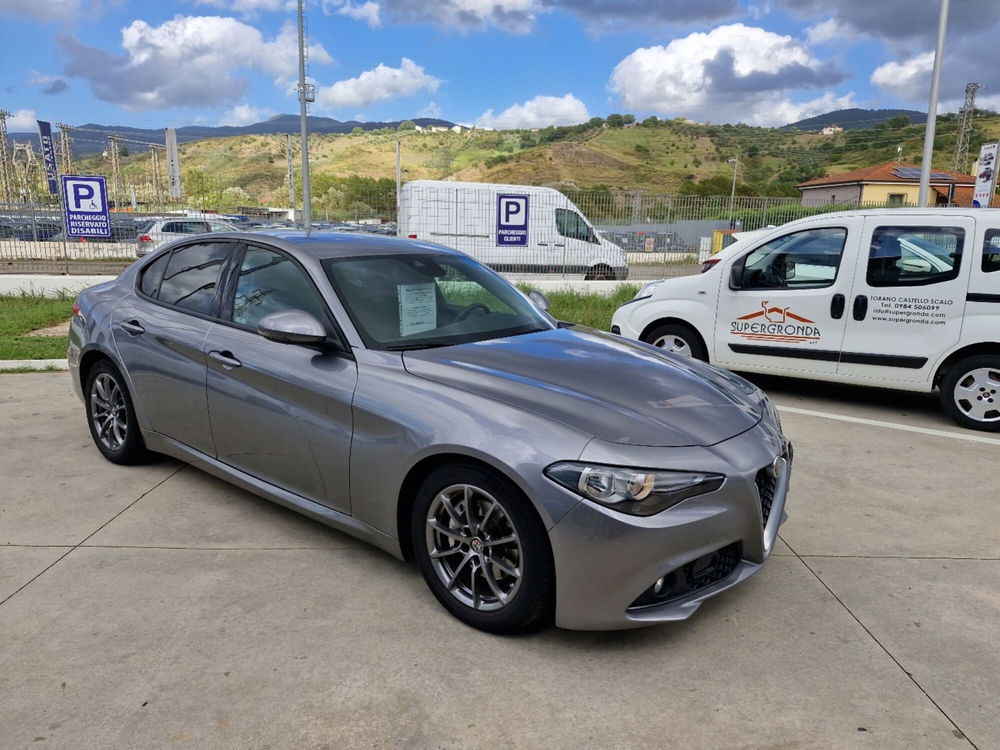 Alfa Romeo Giulia usata a Cosenza (8)