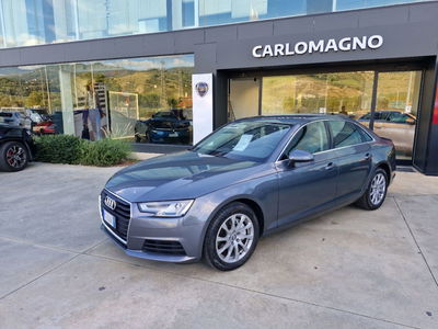 Audi A4 2.0 TDI 190 CV quattro Business del 2019 usata a Rende