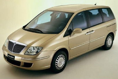 Lancia Phedra MJT 136 CV Emblema del 2007 usata a Rende