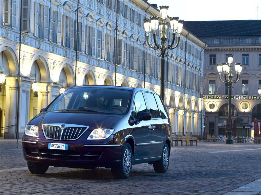 Lancia Phedra usata a Cosenza (3)