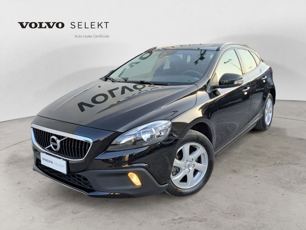 Volvo V40 Cross Country usata a Bari