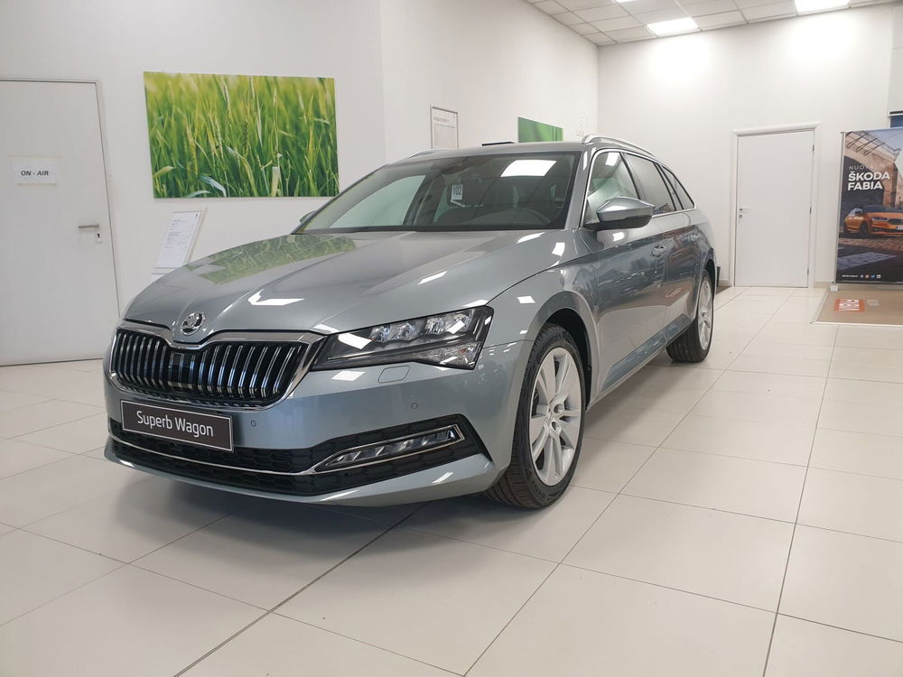 Skoda Superb Station Wagon usata a Livorno