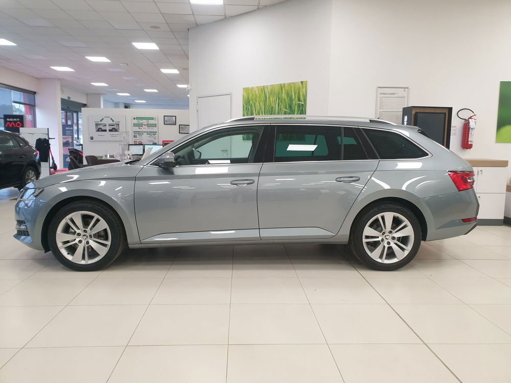 Skoda Superb Station Wagon usata a Livorno (2)