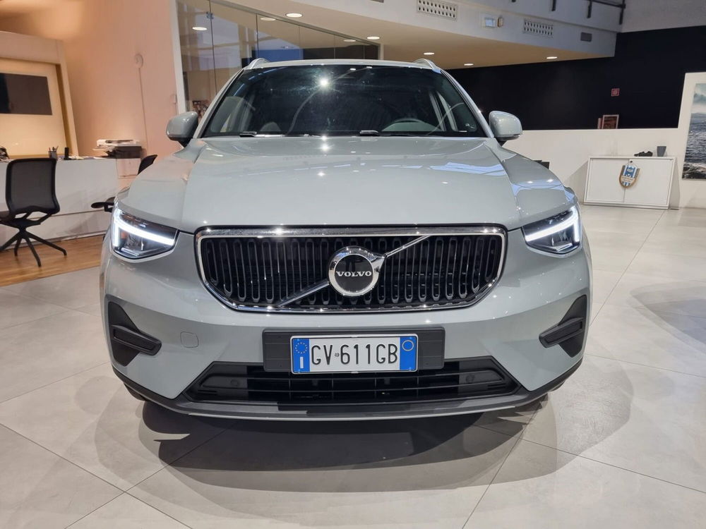 Volvo XC40 nuova a Ferrara (2)