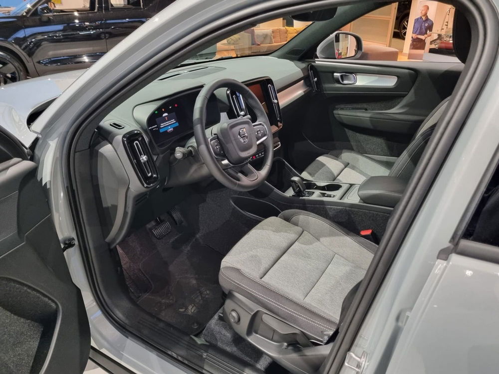 Volvo XC40 nuova a Ferrara (6)