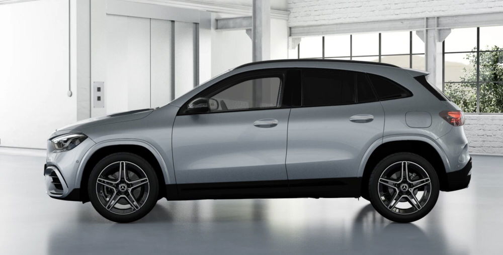 Mercedes-Benz GLA SUV nuova a Bergamo (3)