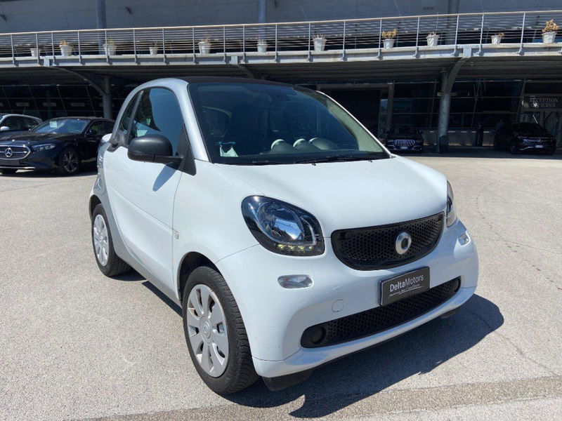 smart Fortwo 70 1.0 twinamic Youngster  del 2019 usata a Ancona