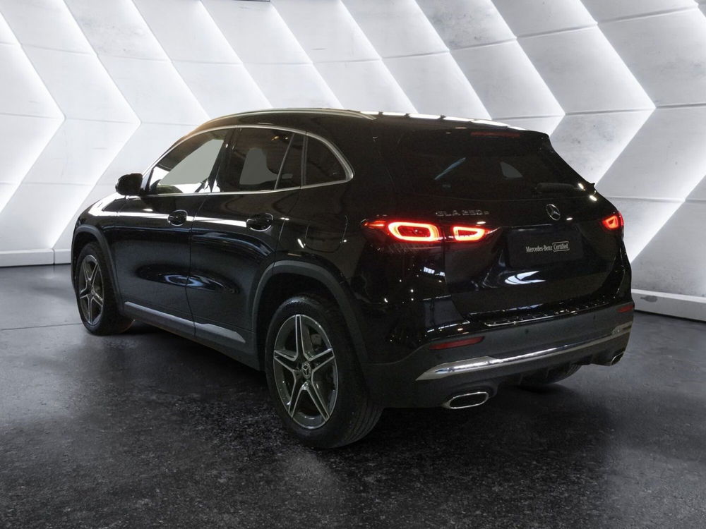 Mercedes-Benz GLA SUV usata a Caserta (7)