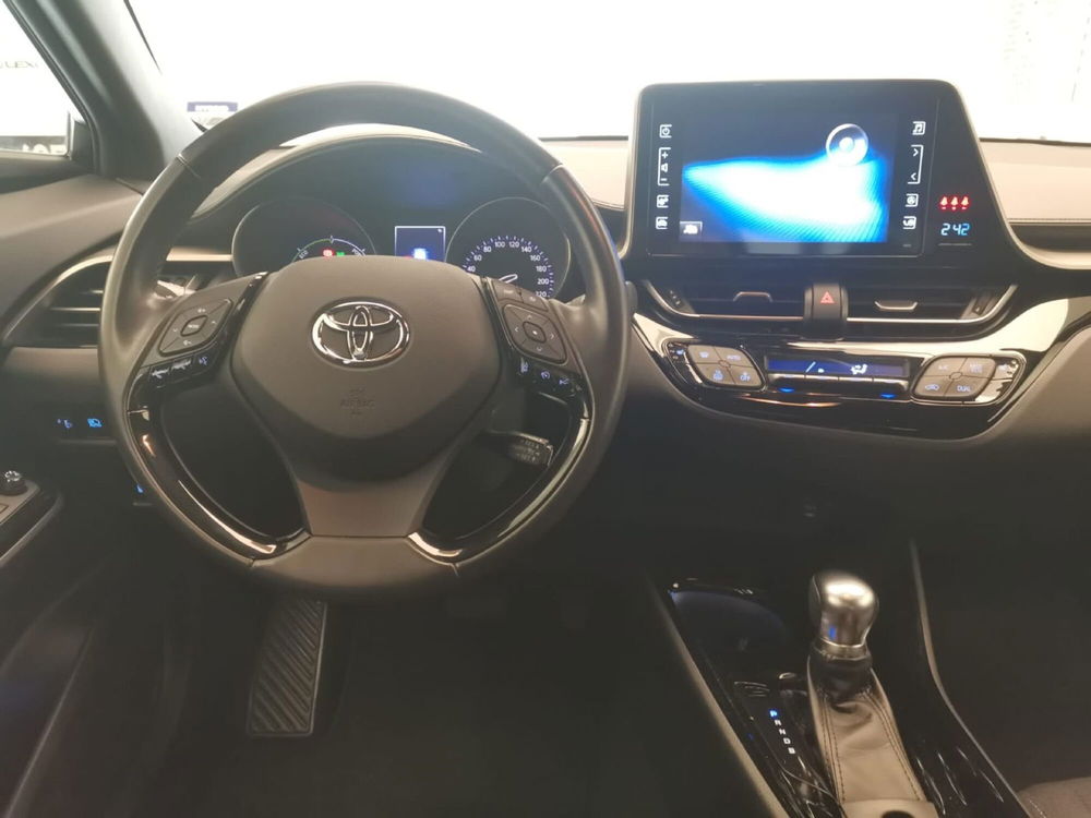 Toyota Toyota C-HR usata a Bergamo (10)