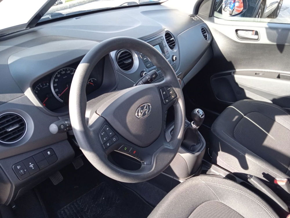 Hyundai i10 usata a Roma (12)