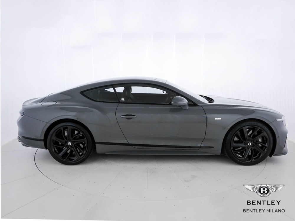 Bentley Continental GT nuova a Milano (6)