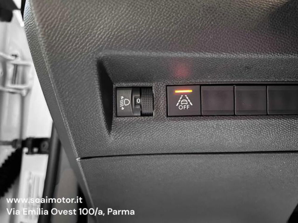 Peugeot 2008 usata a Parma (13)