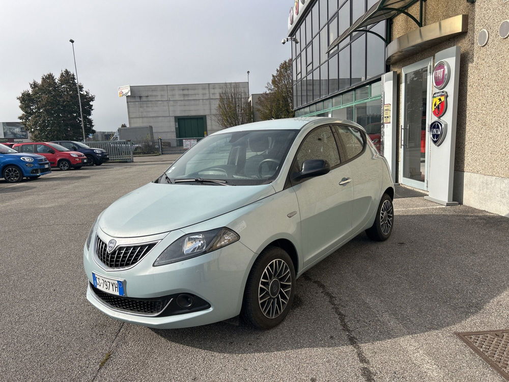 Lancia Ypsilon usata a Bergamo (11)