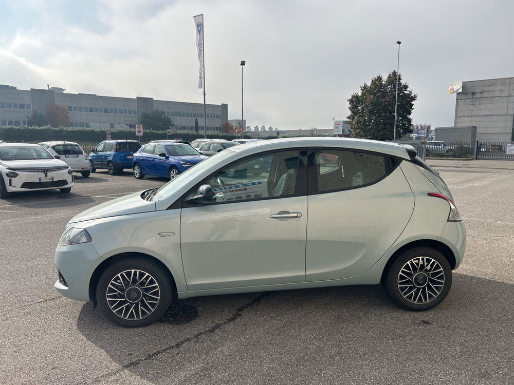 Lancia Ypsilon usata a Bergamo (9)