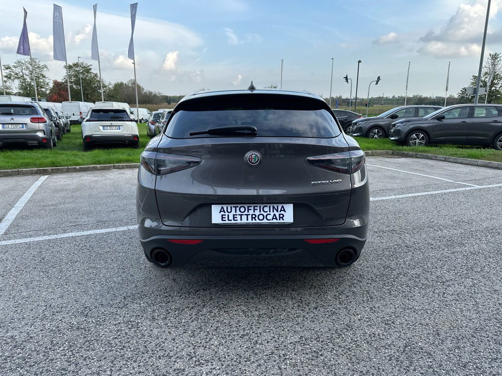 Alfa Romeo Stelvio usata a Vicenza (4)