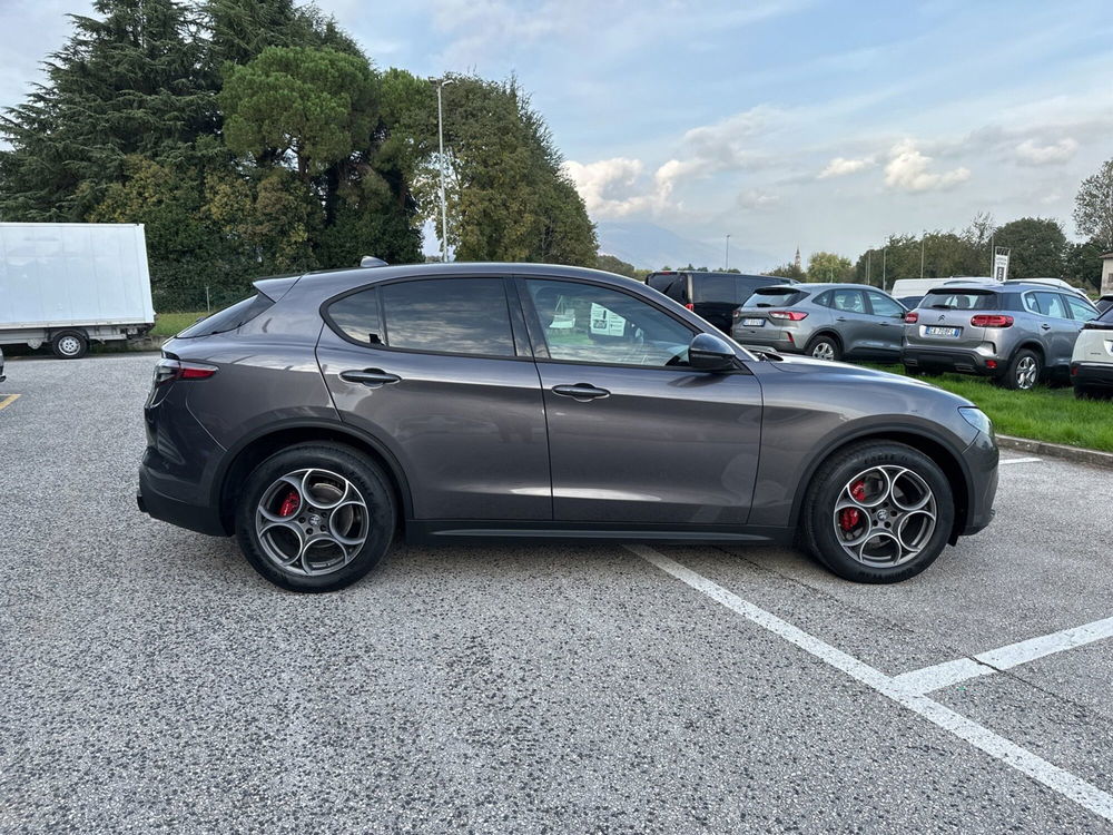 Alfa Romeo Stelvio usata a Vicenza (6)