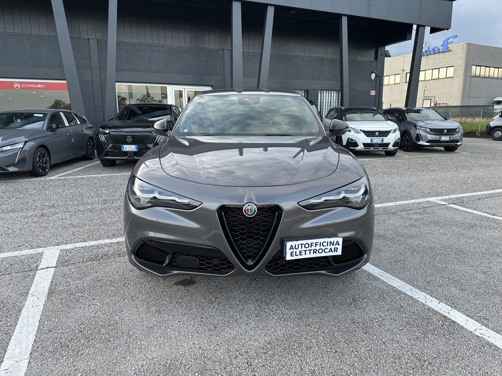 Alfa Romeo Stelvio usata a Vicenza (8)