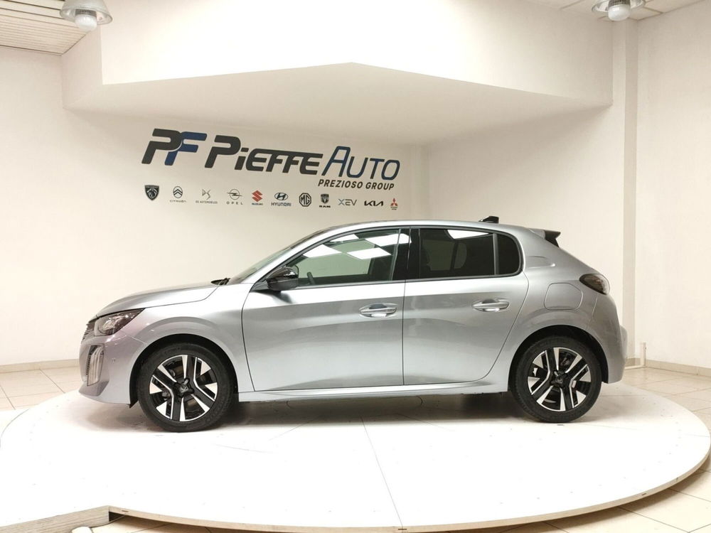 Peugeot 208 nuova a Teramo (2)