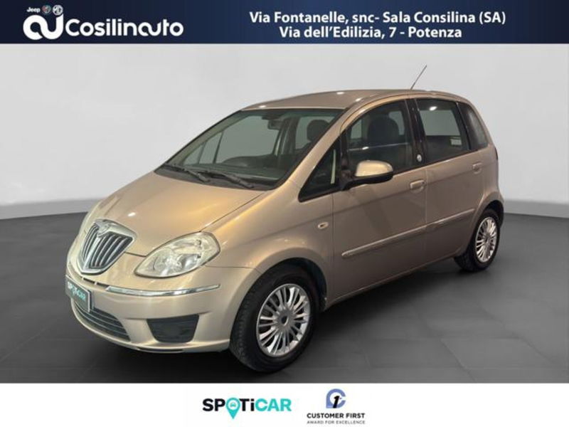 Lancia Musa 1.4 Argento Ecochic GPL  del 2010 usata a Sala Consilina