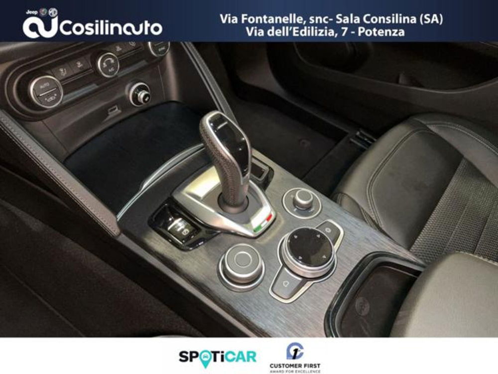 Alfa Romeo Stelvio usata a Salerno (20)