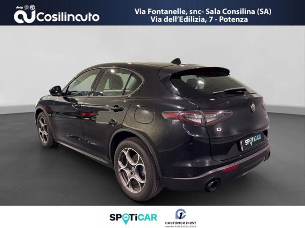 Alfa Romeo Stelvio usata a Salerno (3)