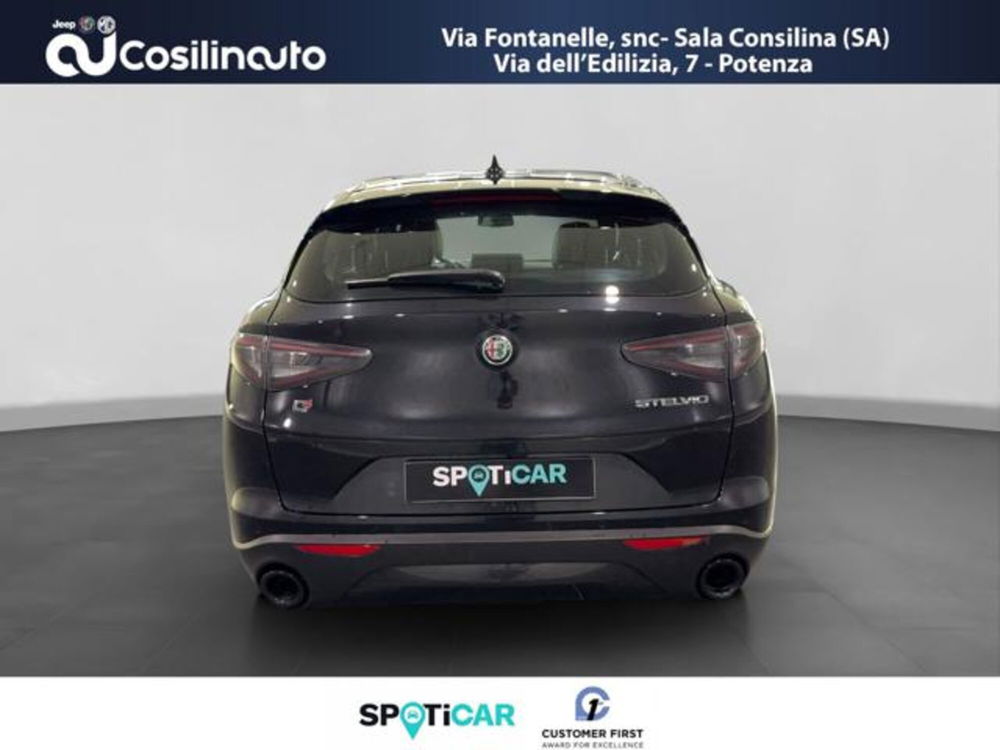 Alfa Romeo Stelvio usata a Salerno (4)