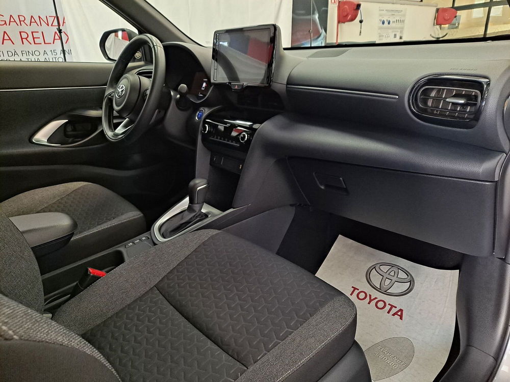 Toyota Yaris Cross usata a Roma (6)