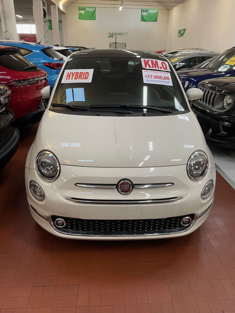 Fiat 500 nuova a Lucca (2)