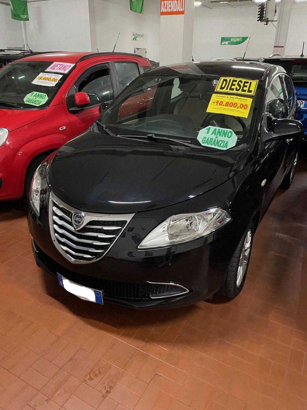 Lancia Ypsilon usata a Lucca