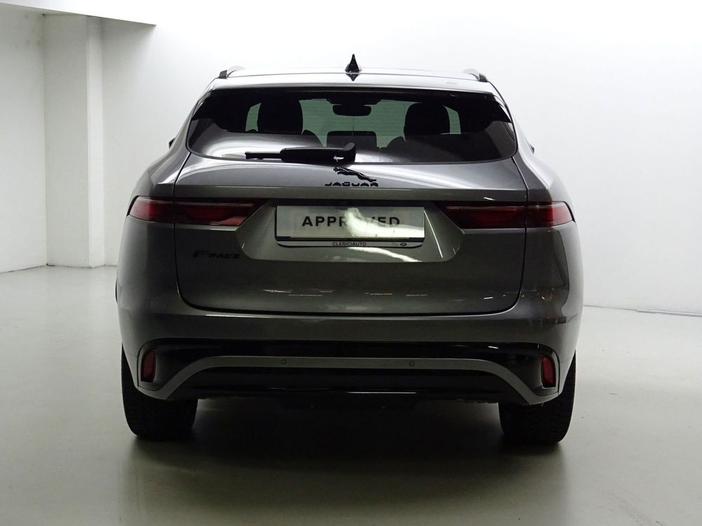 Jaguar F-Pace usata a Como (7)