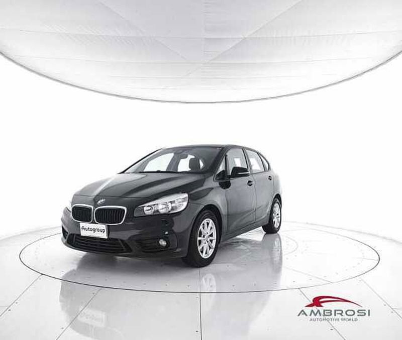 BMW Serie 2 Active Tourer 218d  Advantage  del 2017 usata a Viterbo