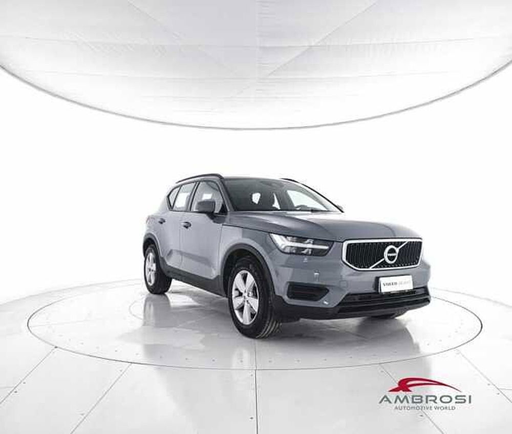 Volvo XC40 usata a Viterbo (2)