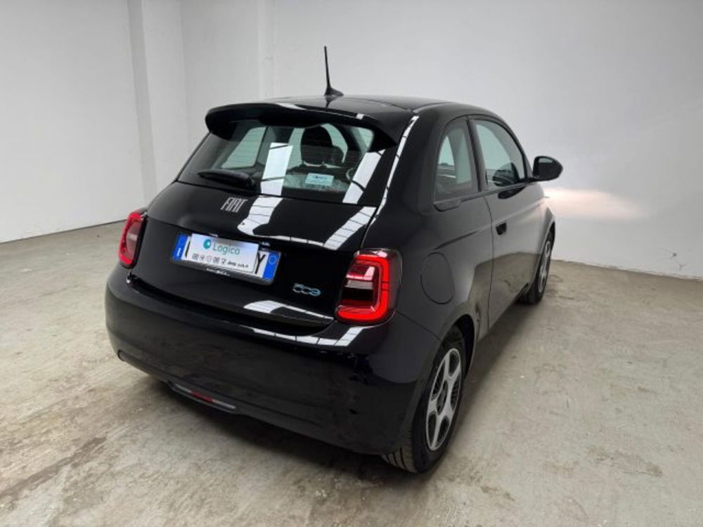 Fiat 500e usata a Biella (9)