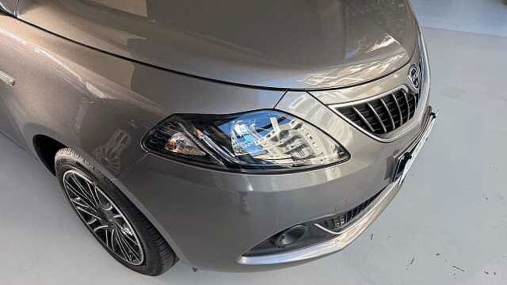 Lancia Ypsilon usata a Milano (20)