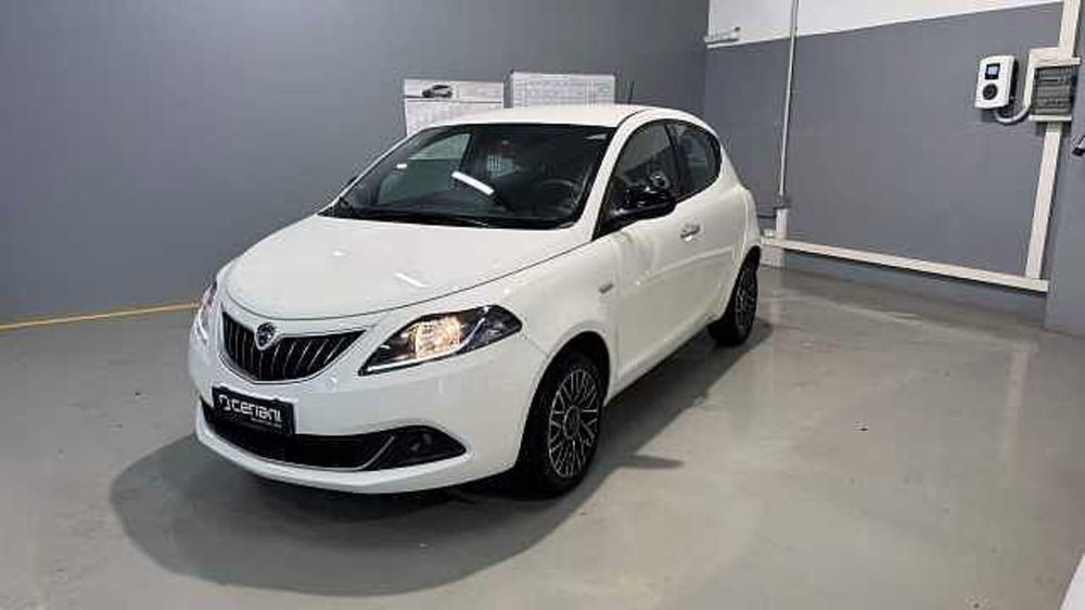 Lancia Ypsilon usata a Milano