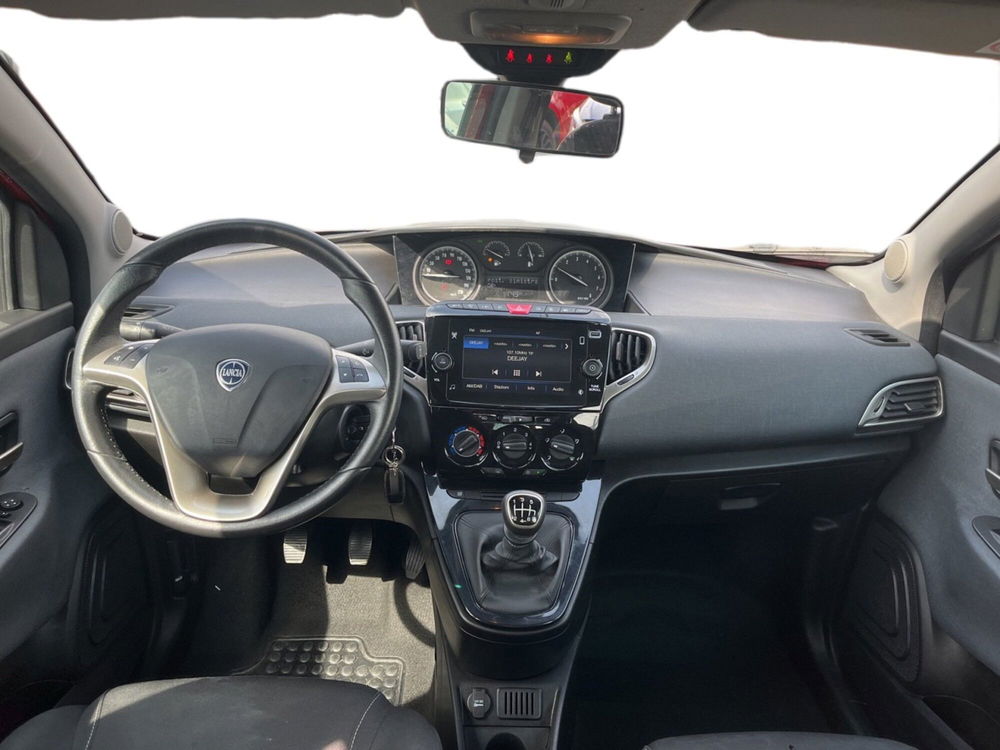 Lancia Ypsilon usata a Torino (6)