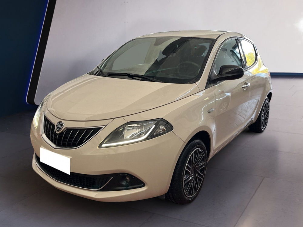 Lancia Ypsilon usata a Torino (2)